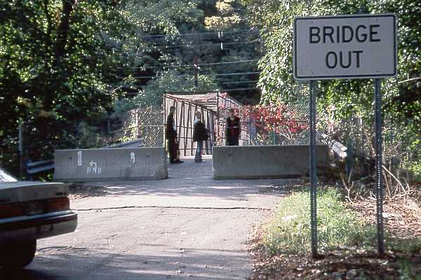 0103R04R24clark st bridge.jpg (50092 bytes)